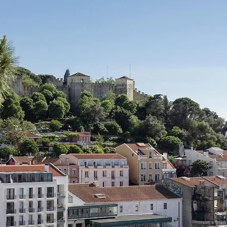 Plum Guide - Antelope Point Lisboa