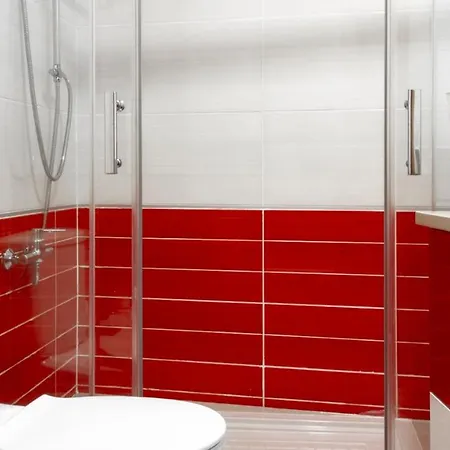 Plum Guide - Antelope Point Apartment Lisbon